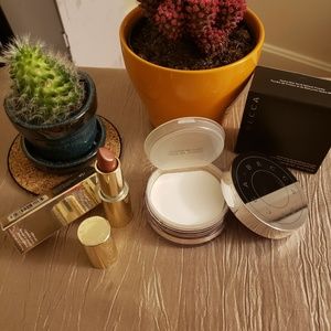 Becca set